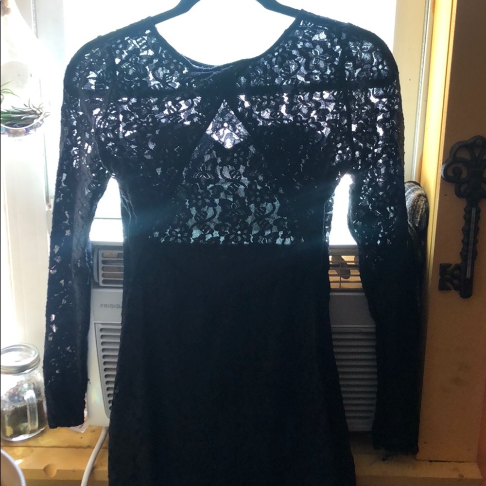 Dress - Picture 2 of 3